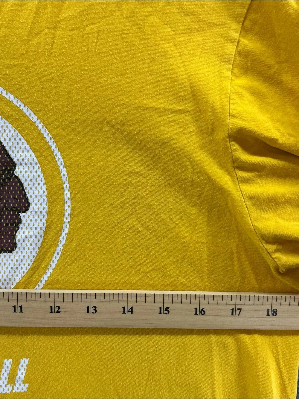 Nike Washington Redskins T-Shirt Large Yellow/Gold NFL Equipment **Fits Like S/M